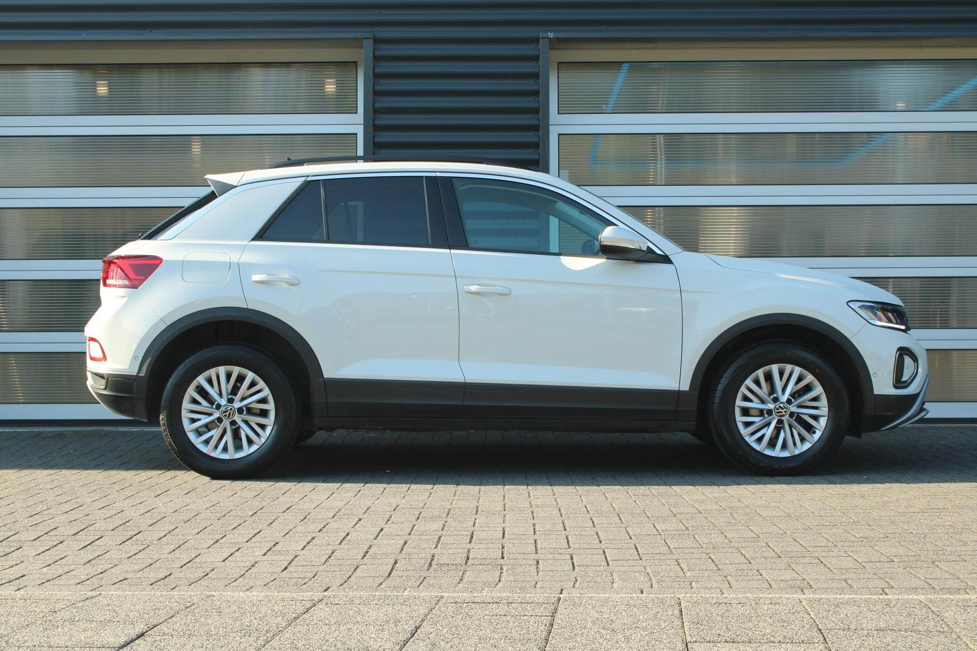 Volkswagen T-Roc 1.5 TSI 150pk DSG Life - Afbeelding 3