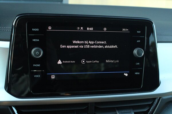 Apple Carplay & Android Auto Apple Carplay & Android Auto