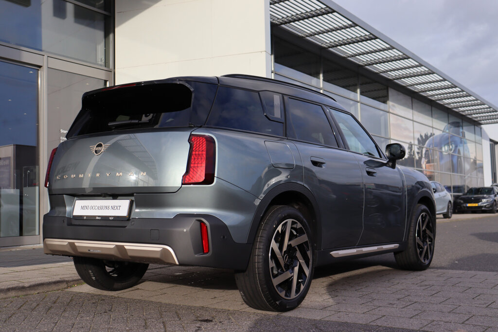 MINI Countryman 8