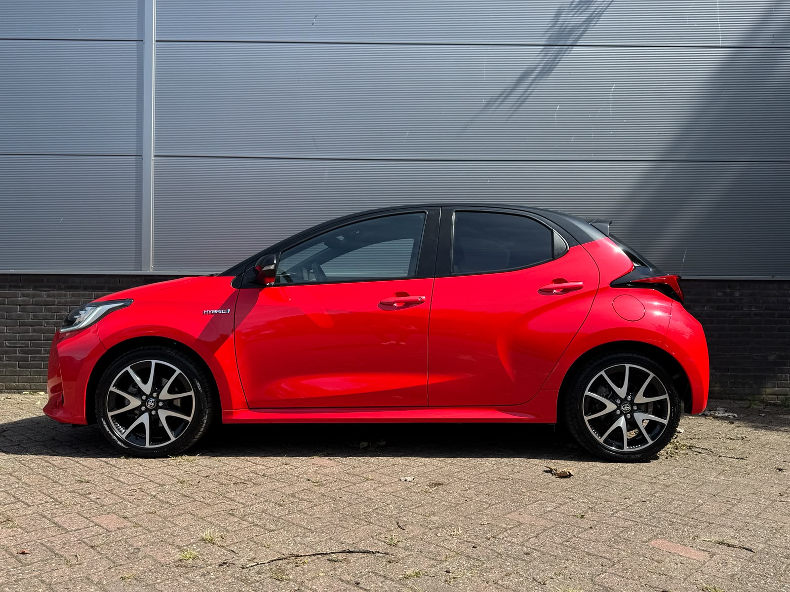 Toyota Yaris 1.5 Hybrid Launch Edition - Afbeelding 2