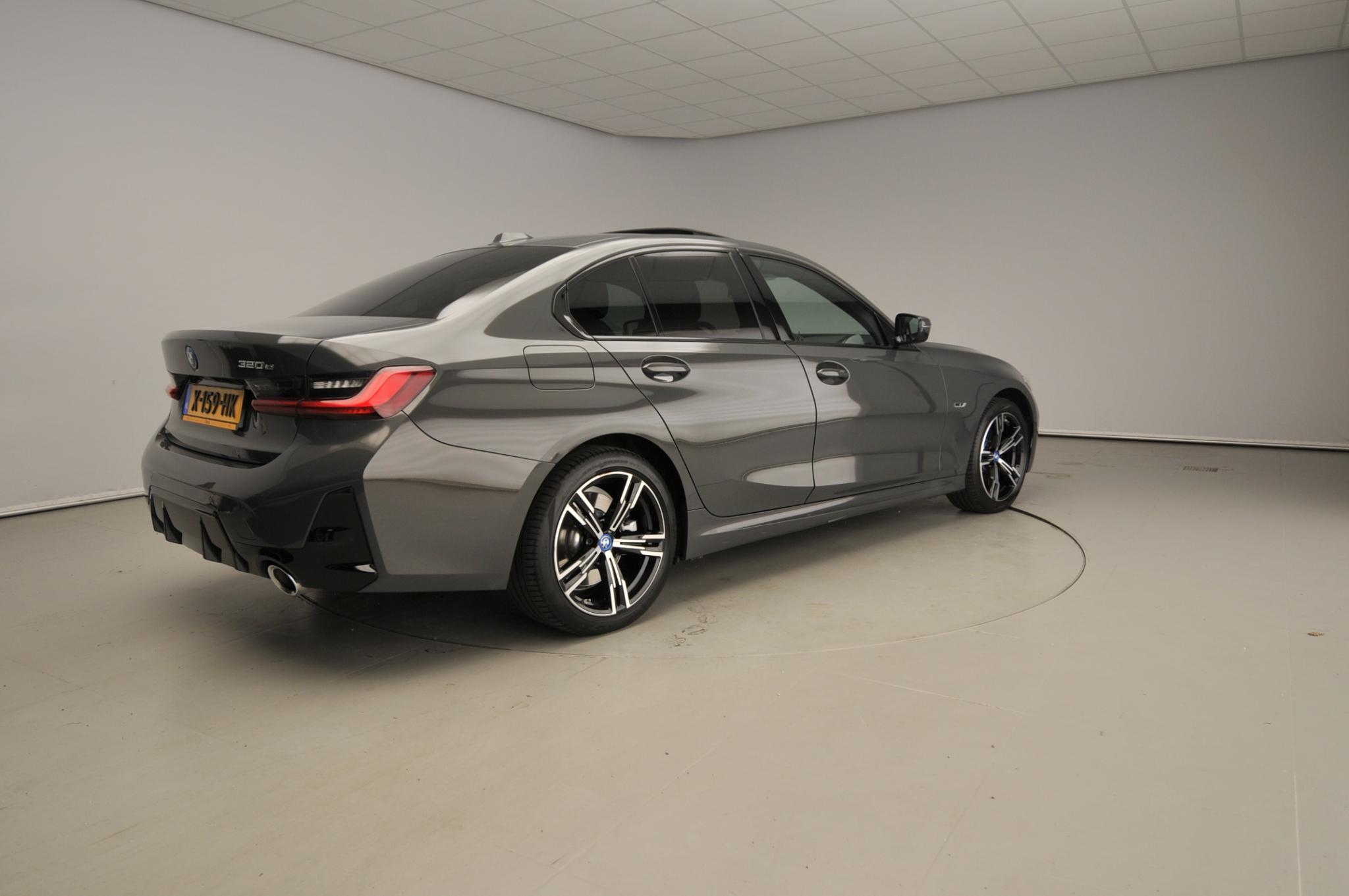 BMW 3-serie 320e - Afbeelding 2
