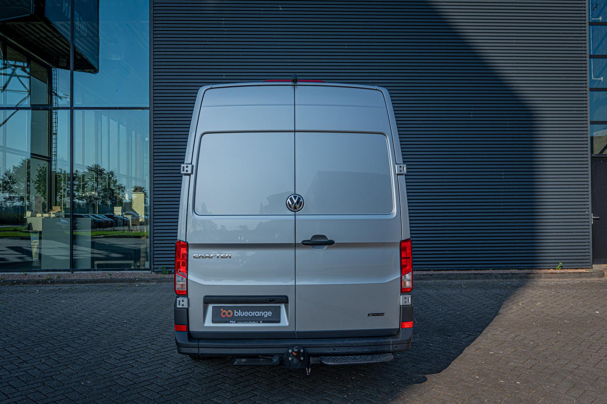 Volkswagen Crafter 35 2.0 TDI L3H2 DC 140PK Aut8 - Afbeelding 3