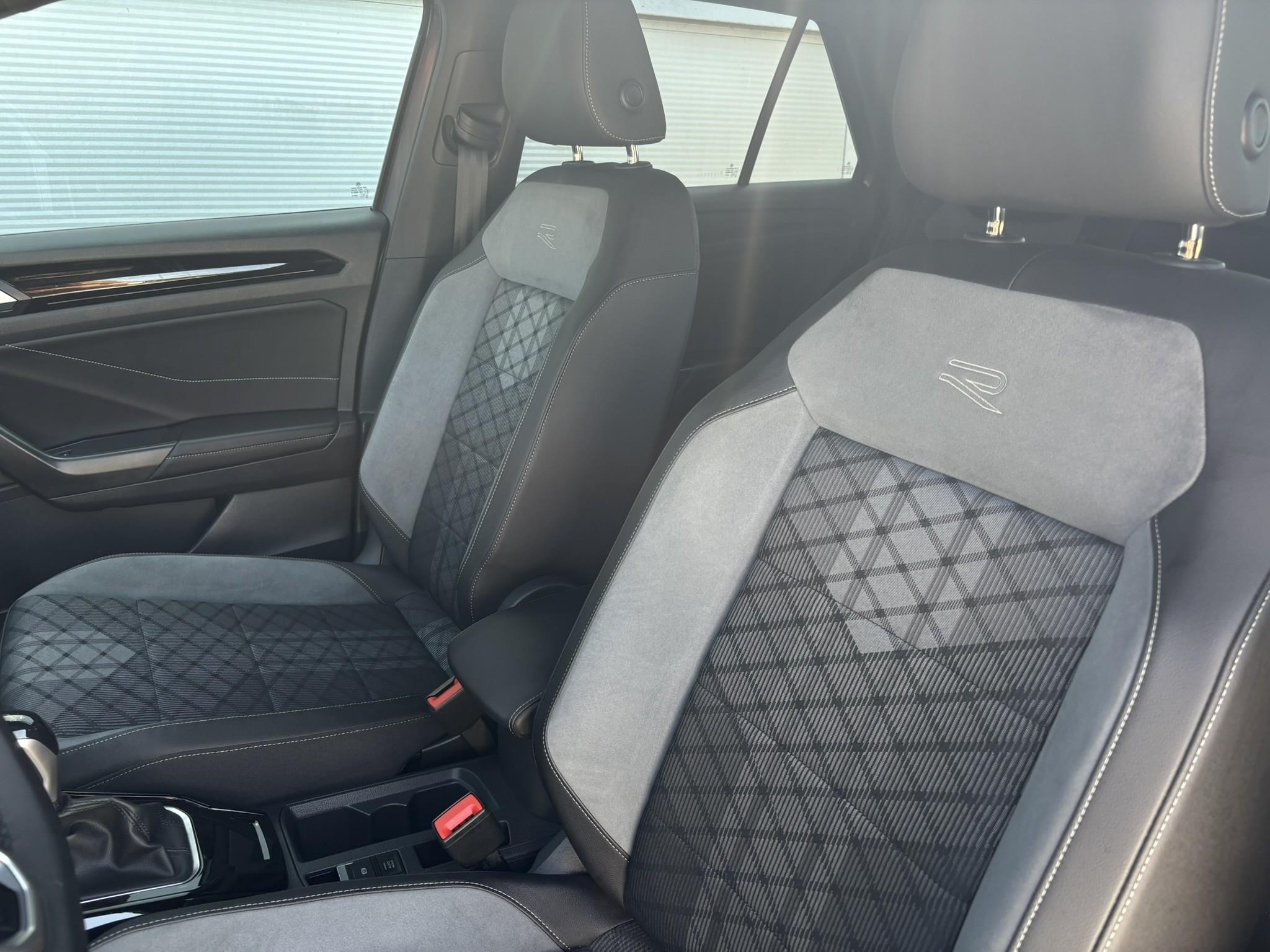 Volkswagen T-Roc 1.5 TSI 150pk DSG R-line Business - Afbeelding 4