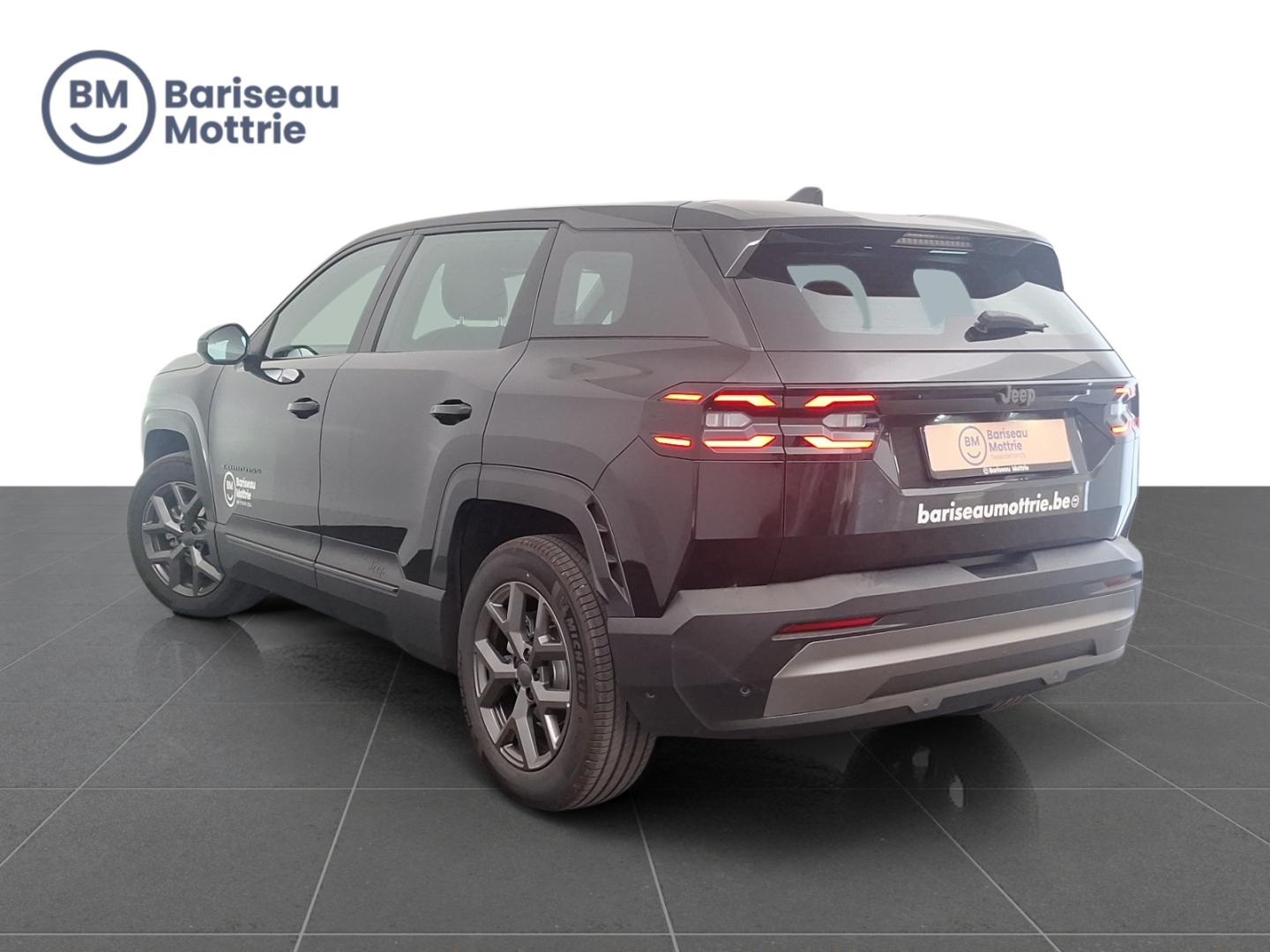 Jeep Compass ALTITUDE *PANO EN OPEN DAK*PANO CAMERA EN SENSOREN*CARPLAY*DAB*GPS*KLIMAATREGELING* - Afbeelding 4