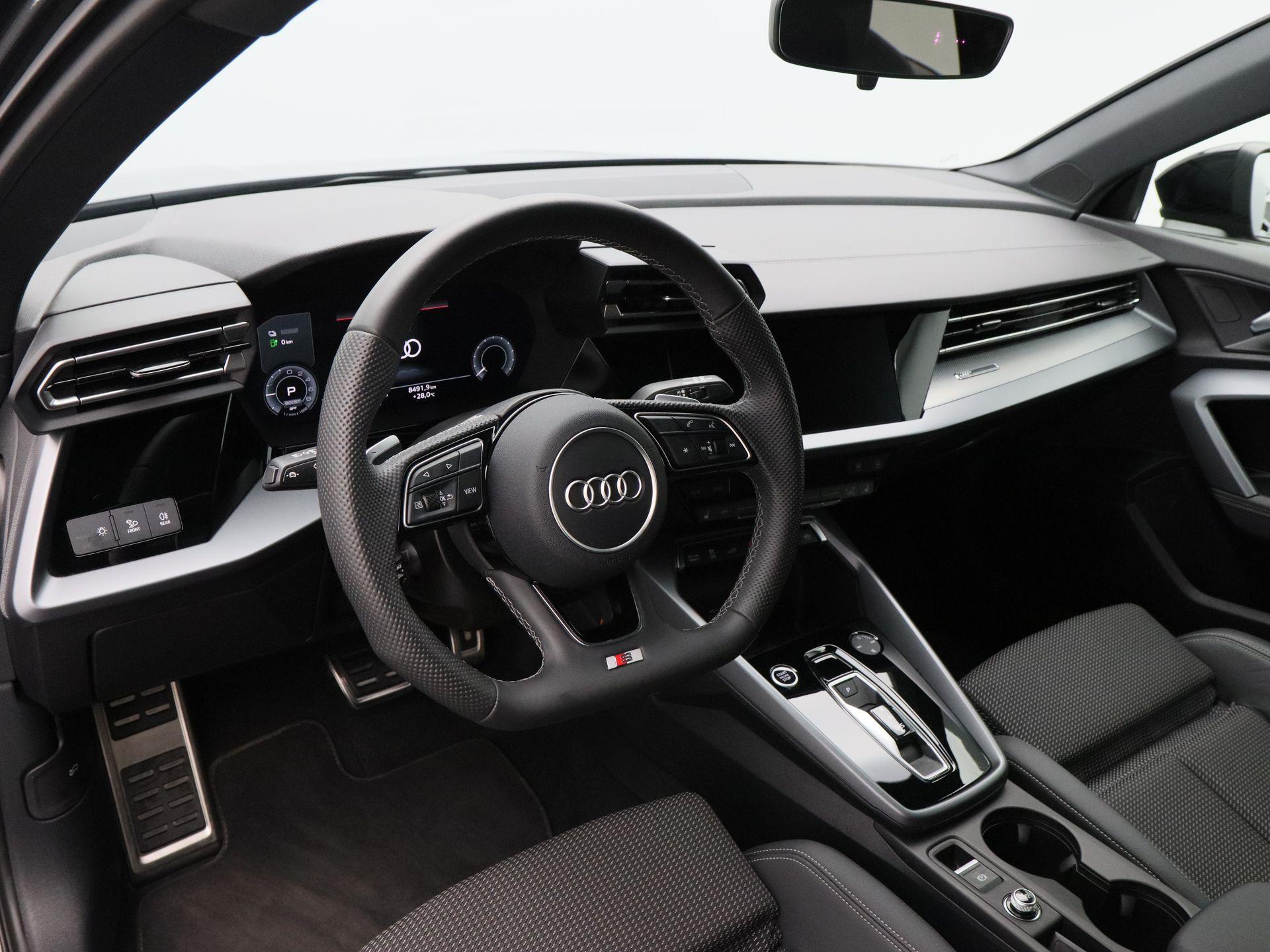 Audi A3 Sportback 45 TFSi e 272 Pk S-Line Competition - Afbeelding 4