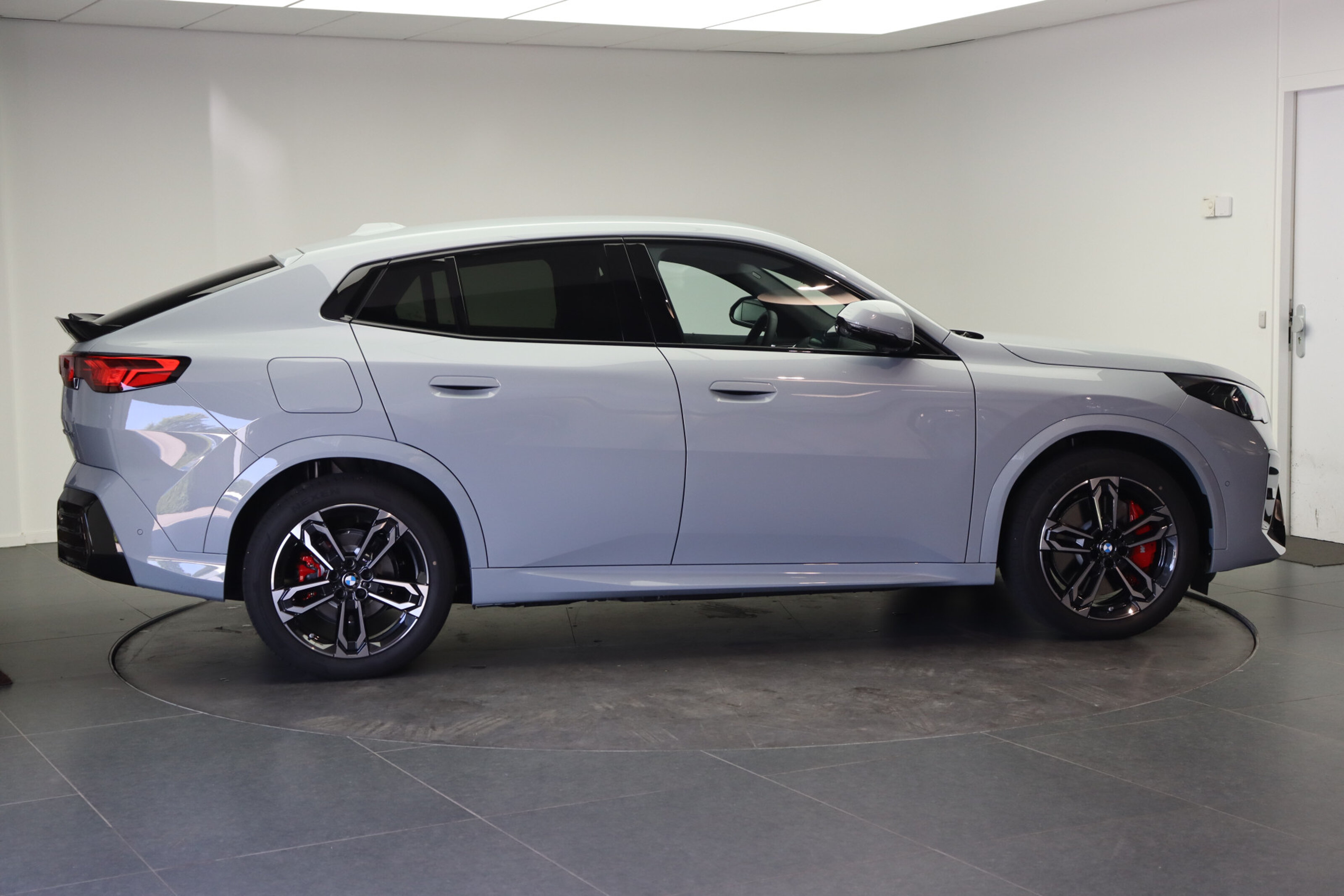 BMW iX2 eDrive20 M Sport