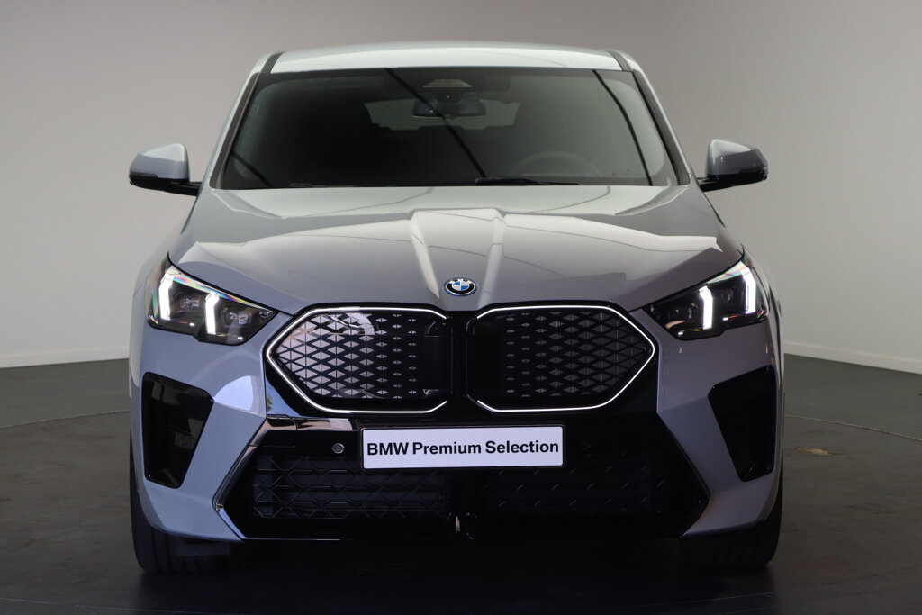 BMW iX2 5