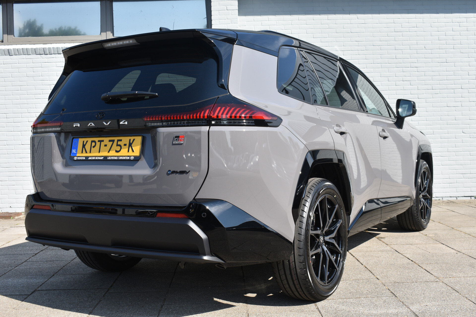 Toyota RAV4 2.5 Plug-in Hybrid AWD 300 GR Sport Automaat 309pk - Afbeelding 5