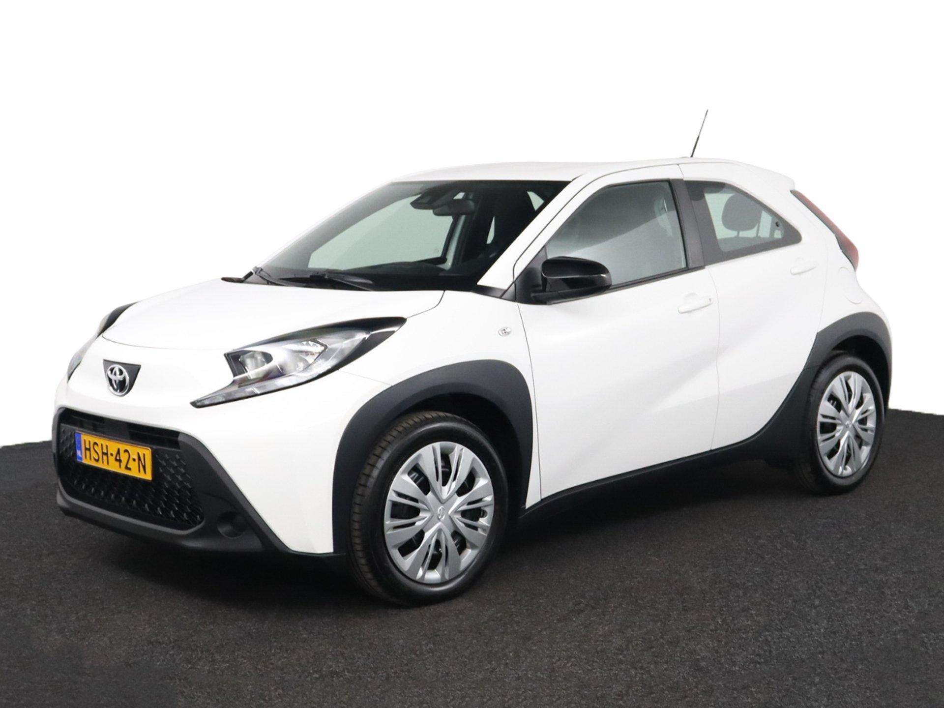Toyota Aygo X 1.0 VVT-i MT Play