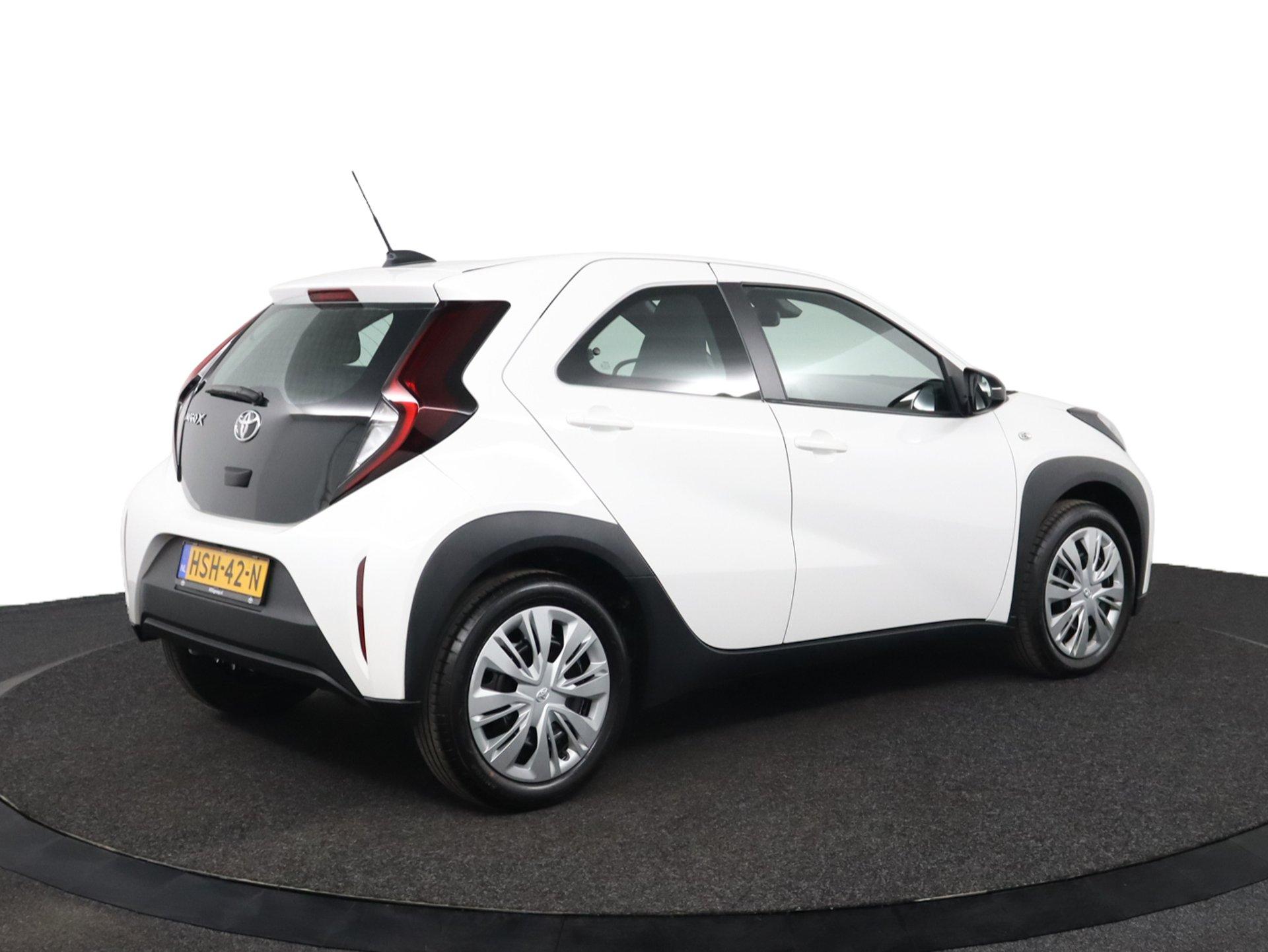 Toyota Aygo X 1.0 VVT-i MT Play - Afbeelding 2