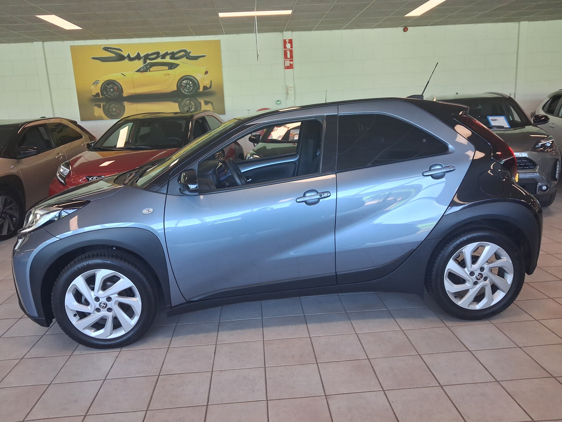 Toyota Aygo X 1.0 VVT-i S-CVT Envy Edition - Afbeelding 2