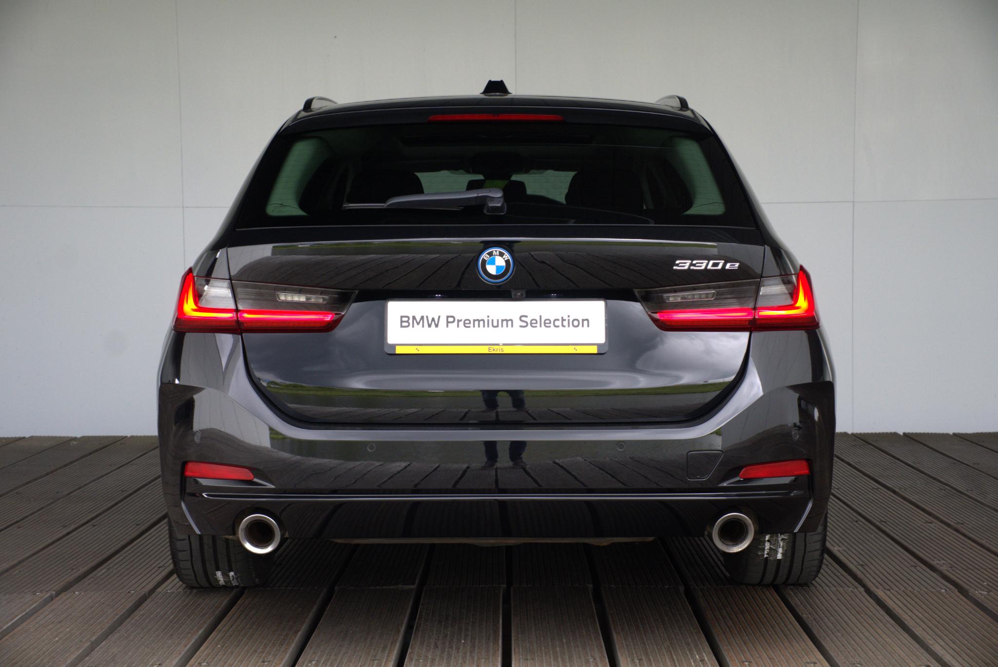 BMW 3 Serie Touring 330e - Afbeelding 4
