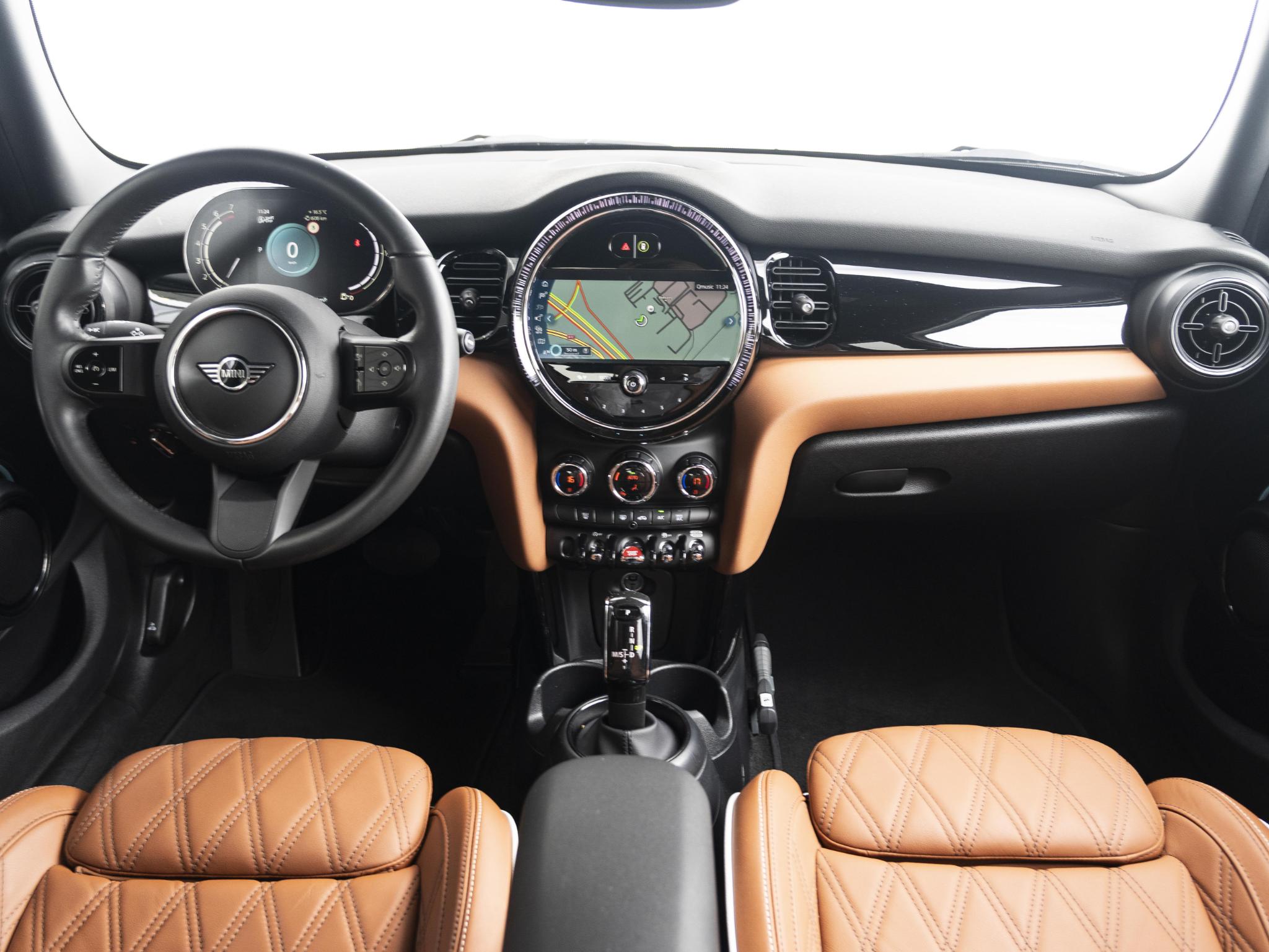 MINI 5-deurs Cooper Aut. - Afbeelding 3