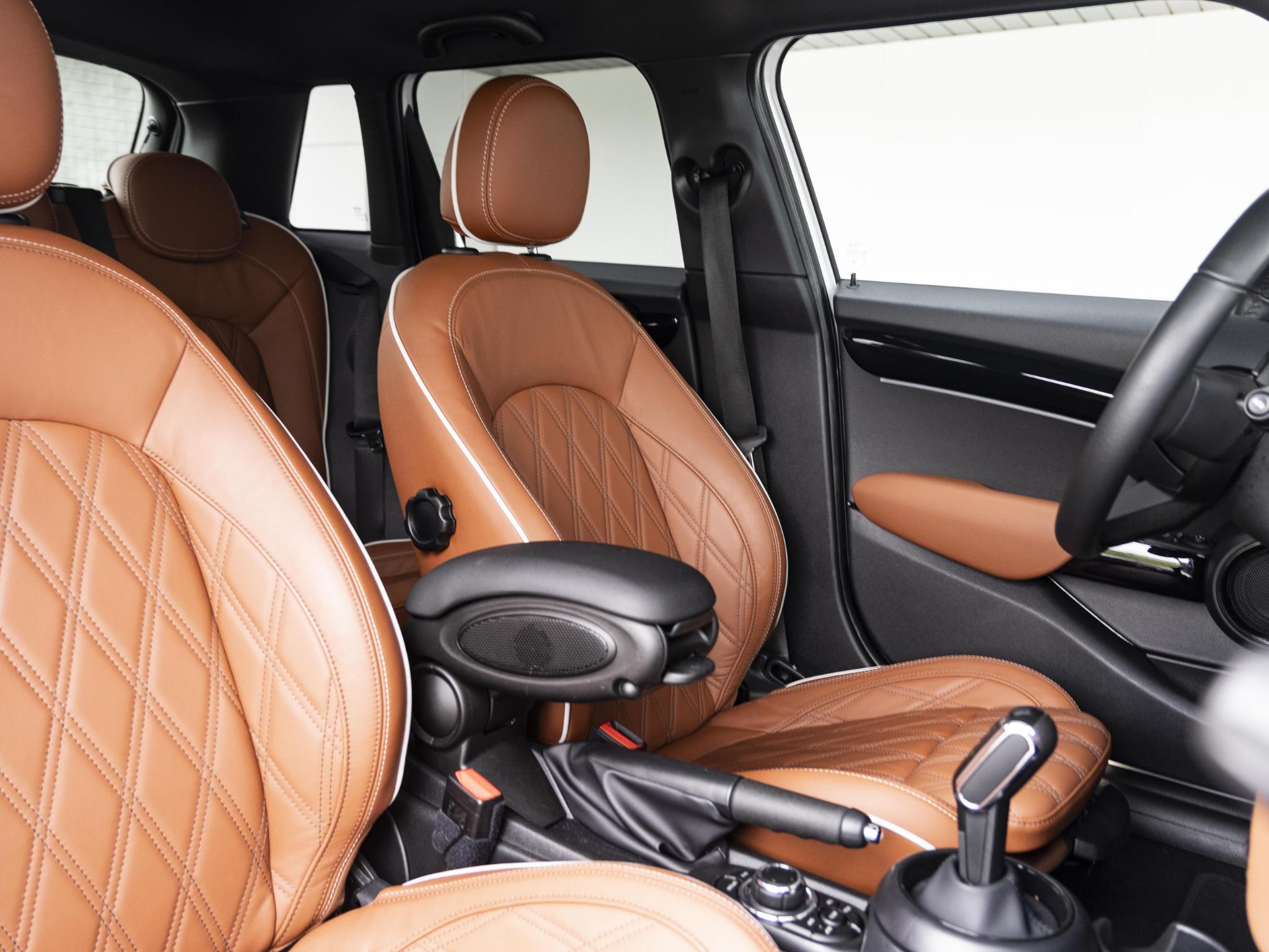 MINI 5-deurs Cooper Aut. - Afbeelding 4