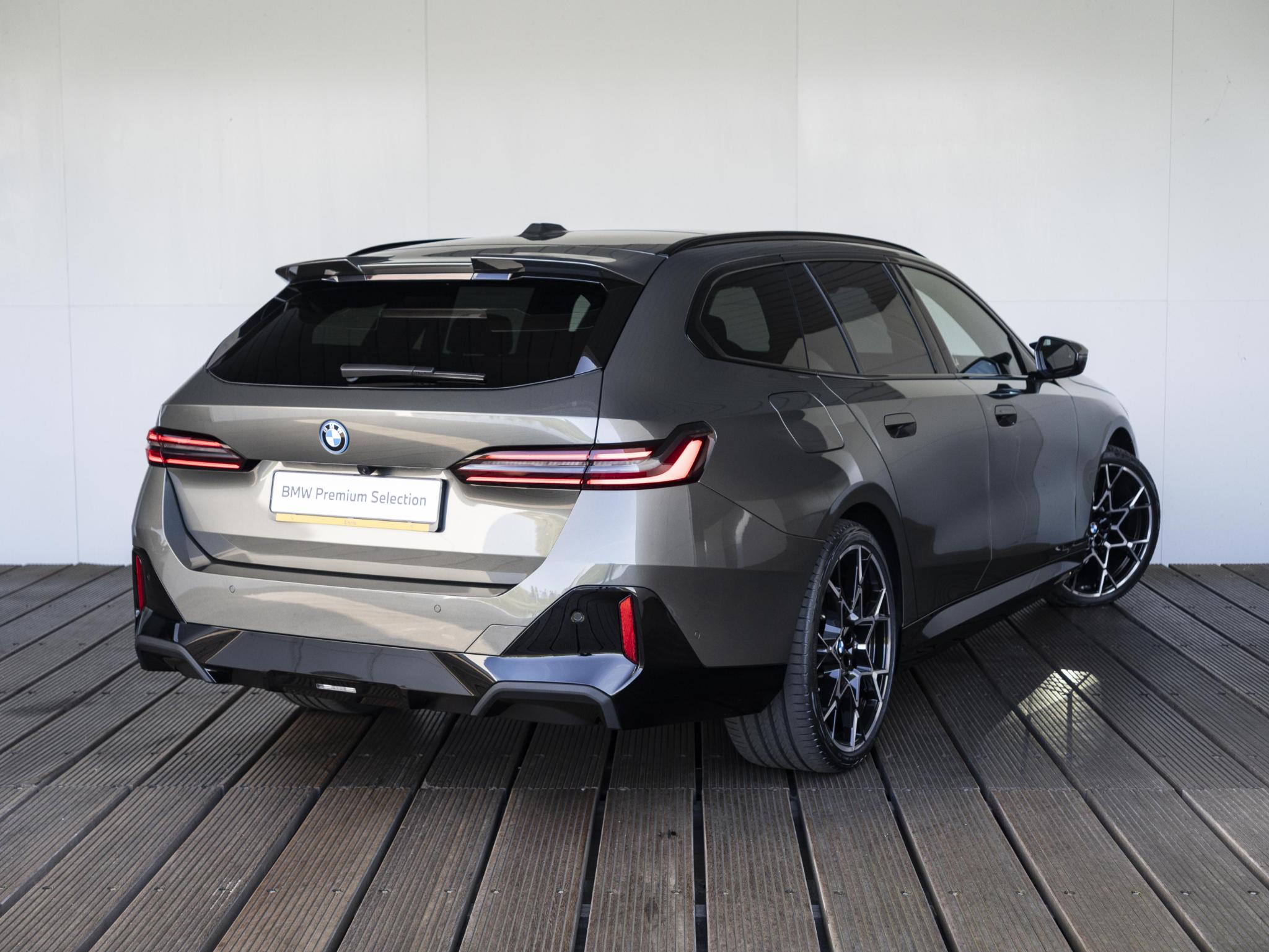 BMW 5 Serie Touring 530e - Afbeelding 2