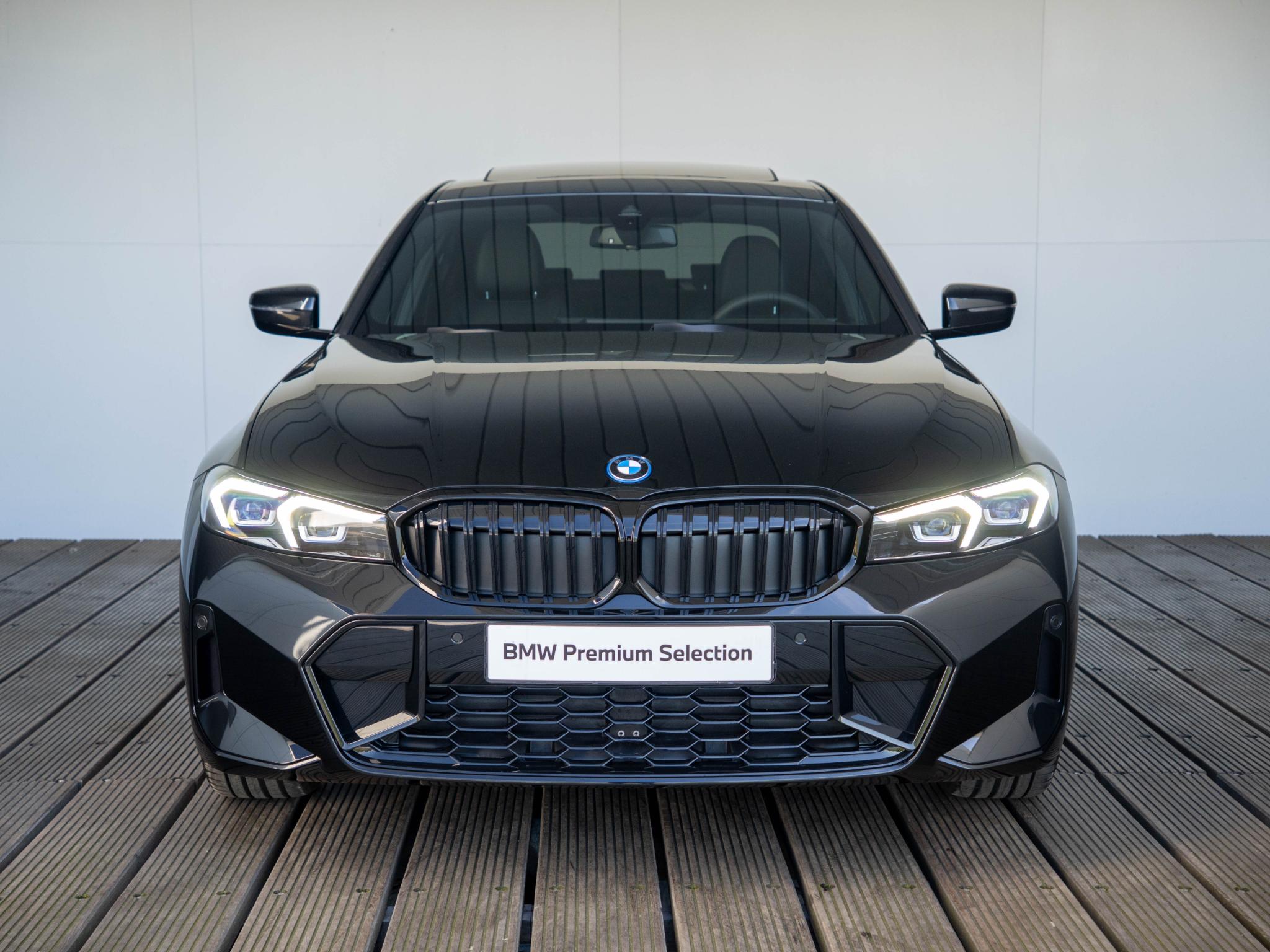 BMW 3 Serie Sedan 330e - Afbeelding 3