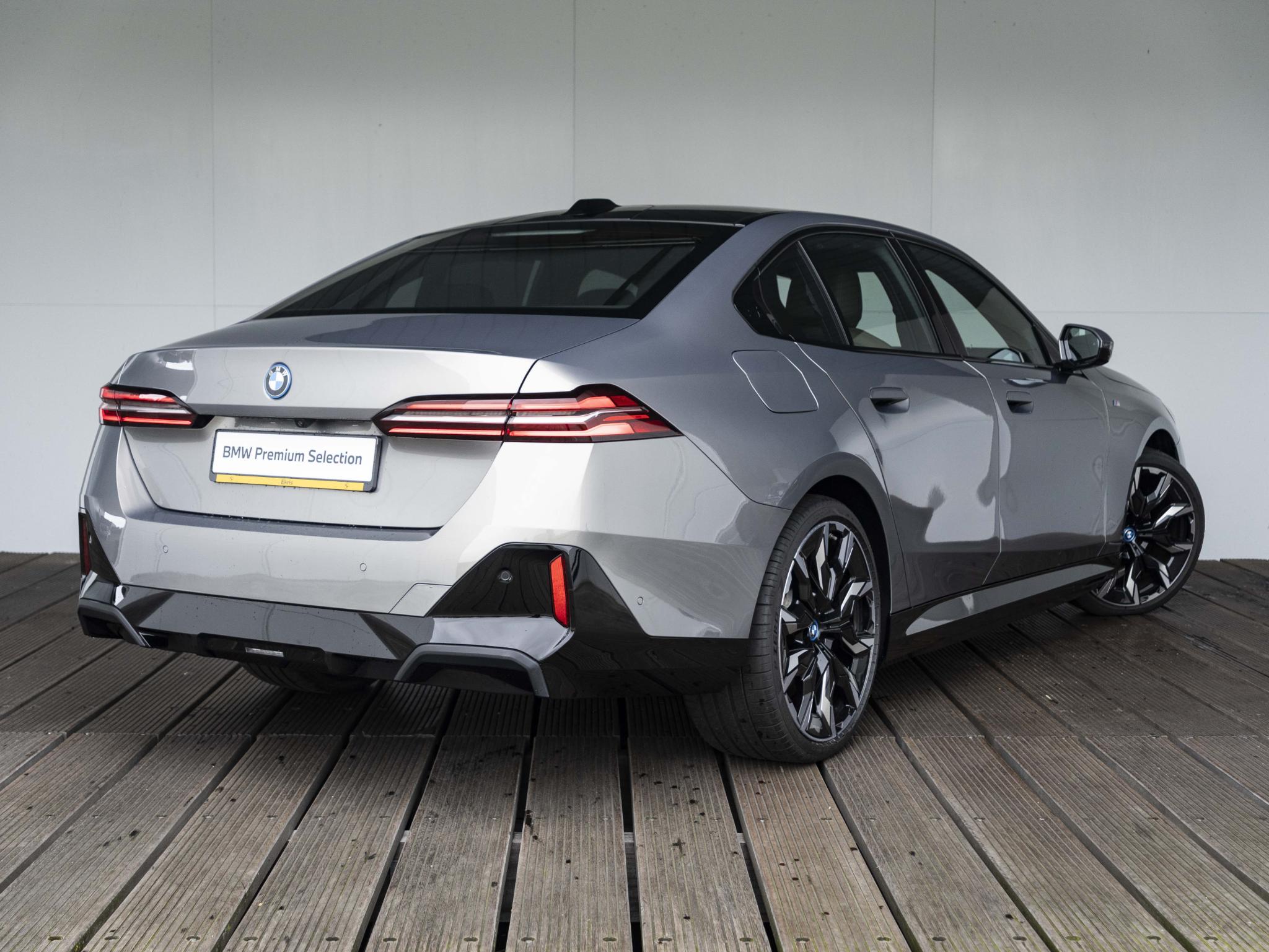 BMW 5 Serie Sedan 530e - Afbeelding 2