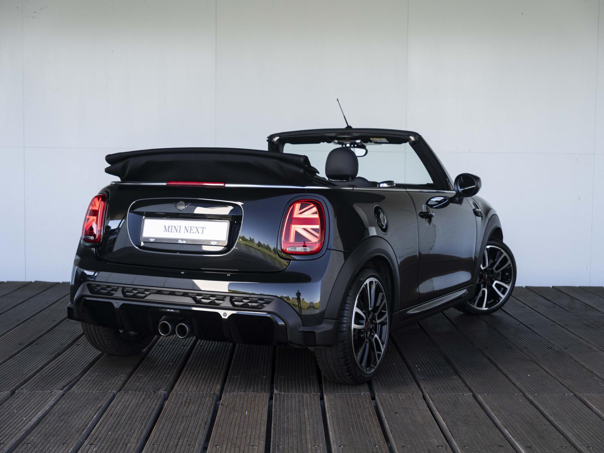 MINI Cabrio Cooper S Aut. John Cooper Works - Afbeelding 2