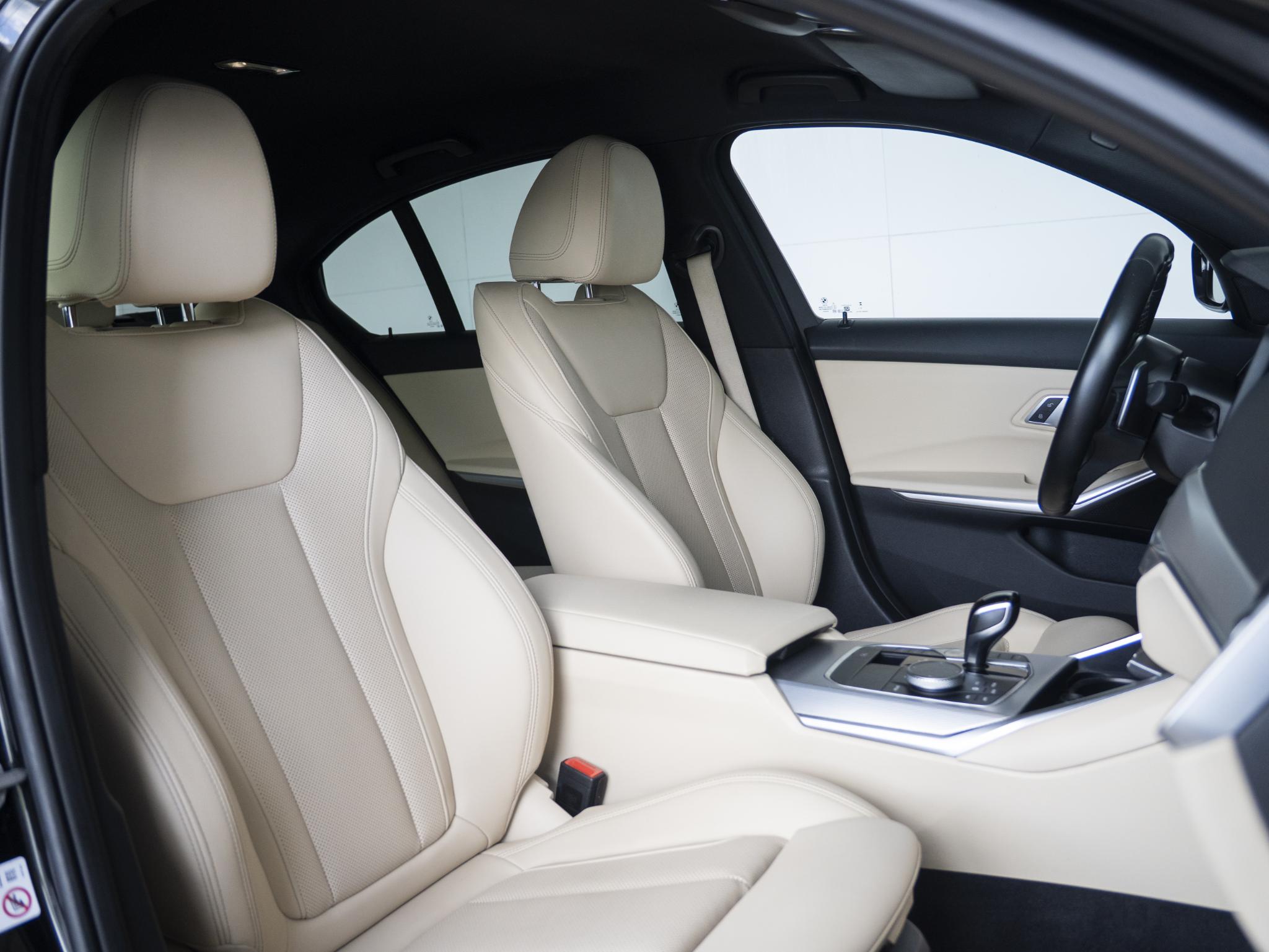 BMW 3 Serie Sedan M340i xDrive - Afbeelding 3