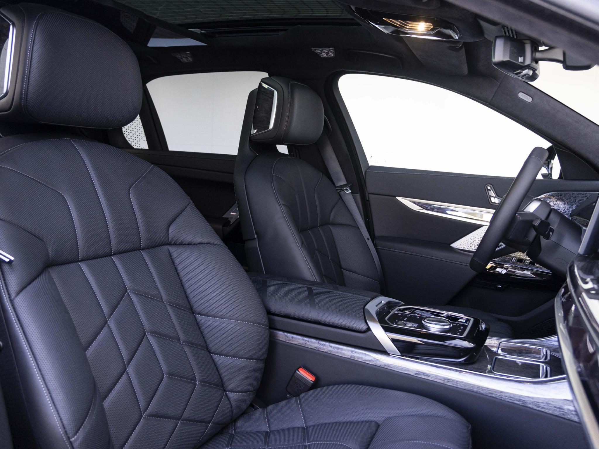 BMW i7 M70 xDrive - Afbeelding 4