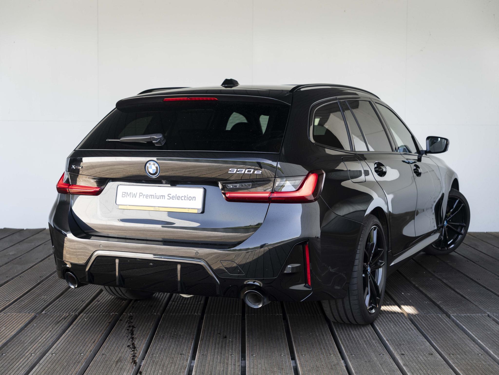 BMW 3 Serie Touring 330e xDrive - Afbeelding 2