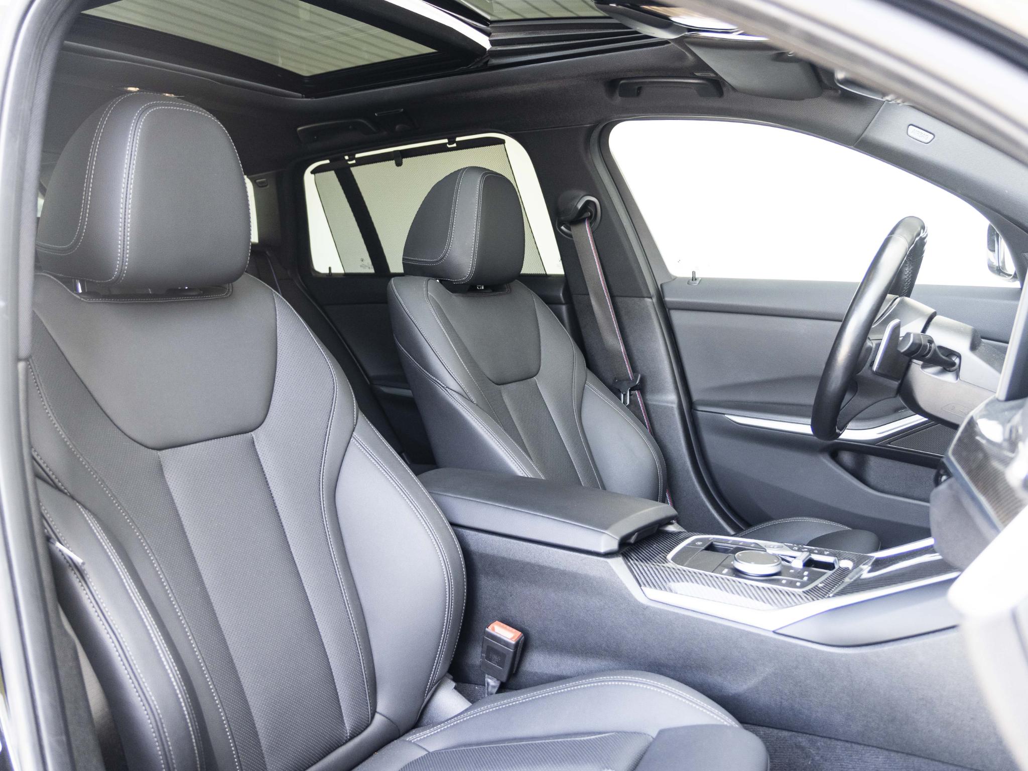 BMW 3 Serie Touring 330e xDrive - Afbeelding 4