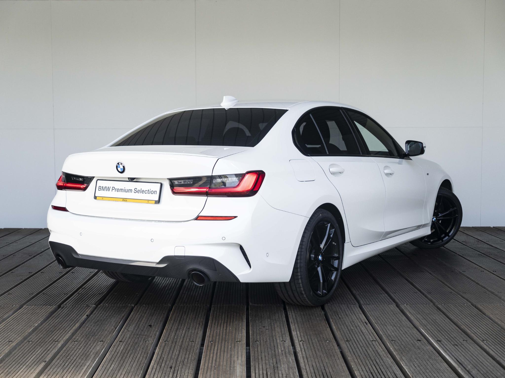 BMW 3 Serie Sedan 318i - Afbeelding 2