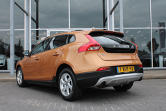 Volvo V40 Cross Country T4 180PK Automaat Kinetic - Afbeelding 3