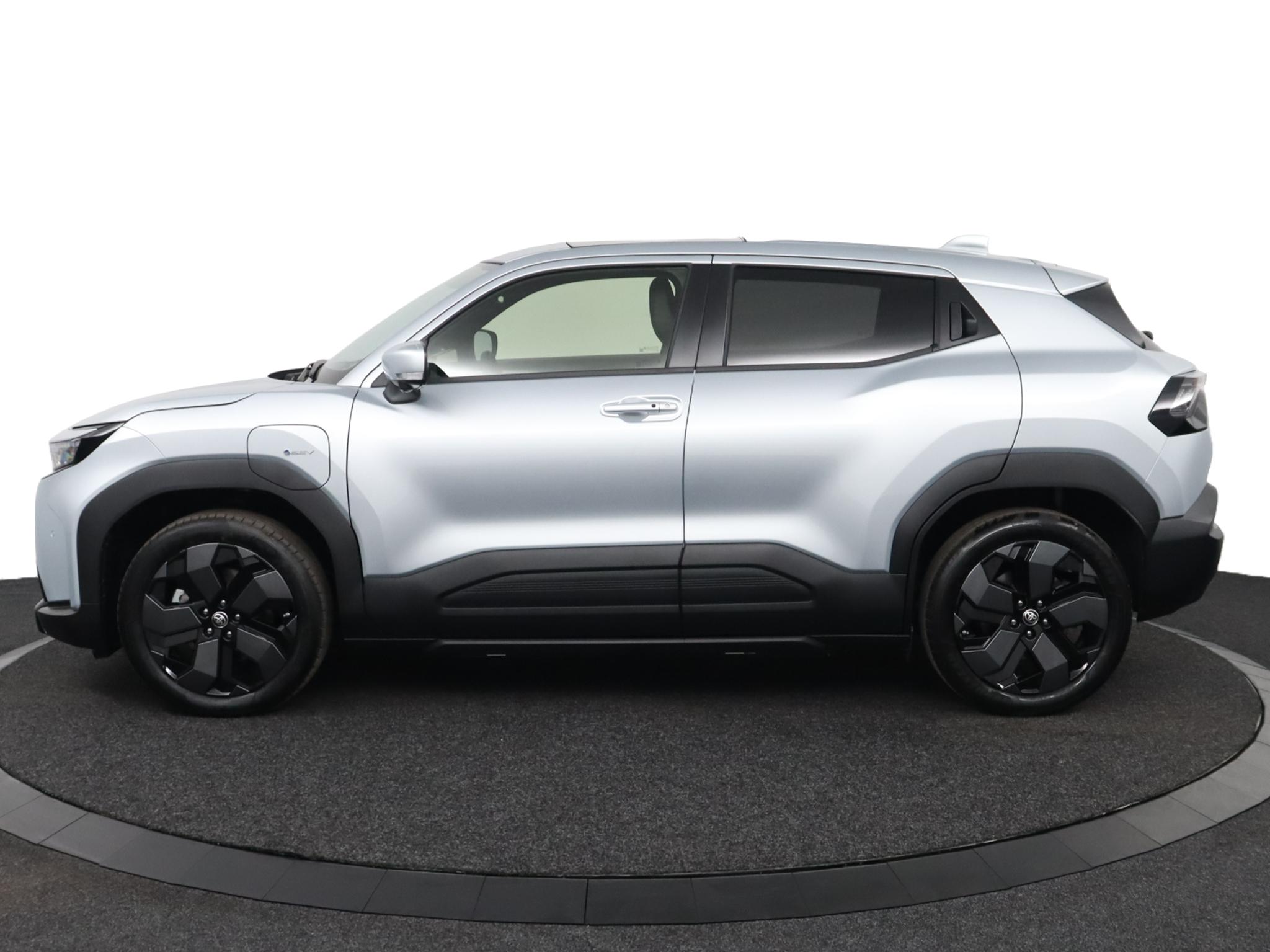 Toyota Urban Cruiser Dynamic 61 kWh - Afbeelding 3