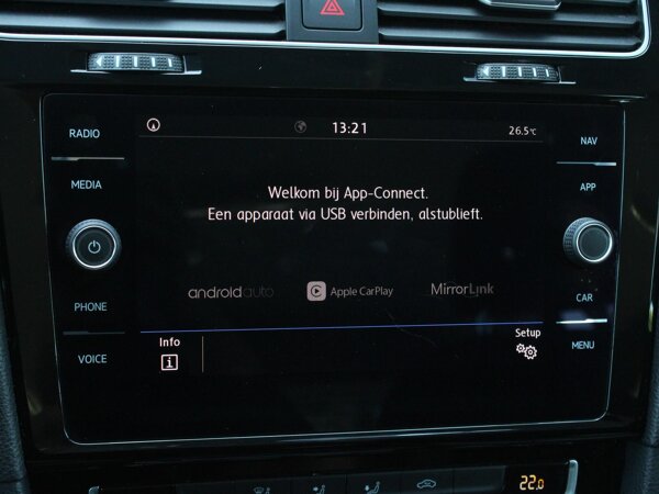 Apple Carplay & Android Auto Apple Carplay & Android Auto