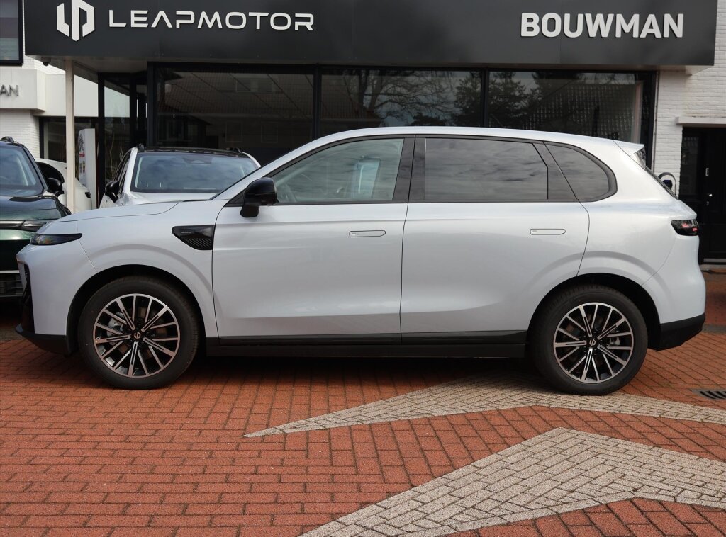 Leapmotor B10 EV 67,1 kWh 218pk Design - Afbeelding 3