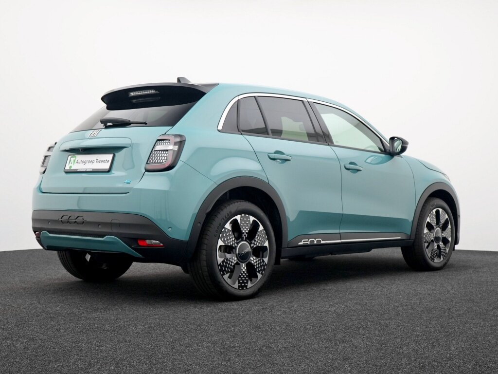 Fiat 600e La Prima 54 kWh | Private lease 519pm | Leder interieur - Afbeelding 2