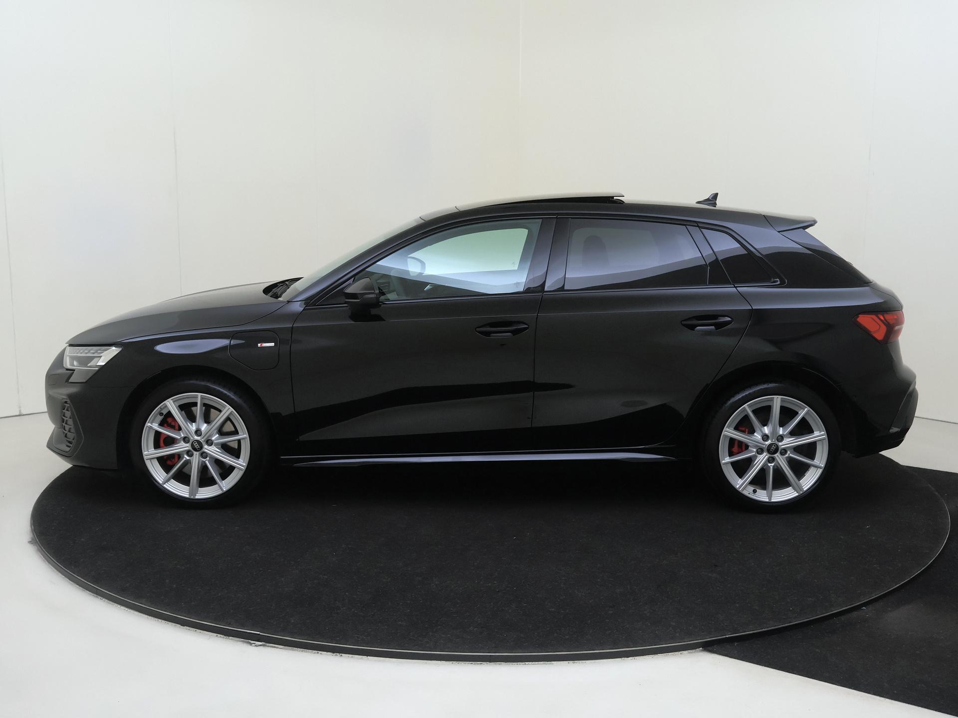 Audi A3 Sportback 45 TFSI e S edition Competition - Afbeelding 3