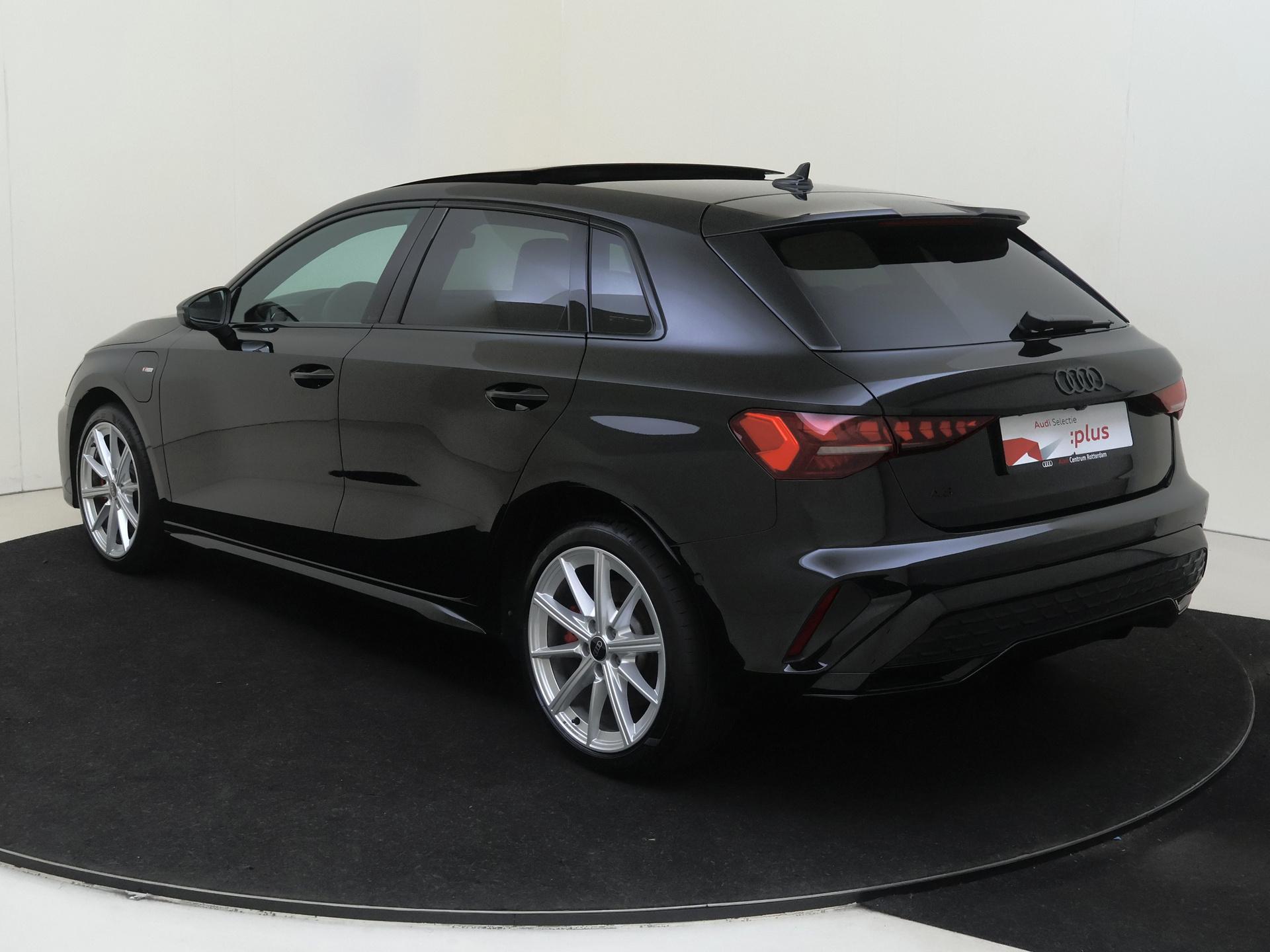 Audi A3 Sportback 45 TFSI e S edition Competition - Afbeelding 4