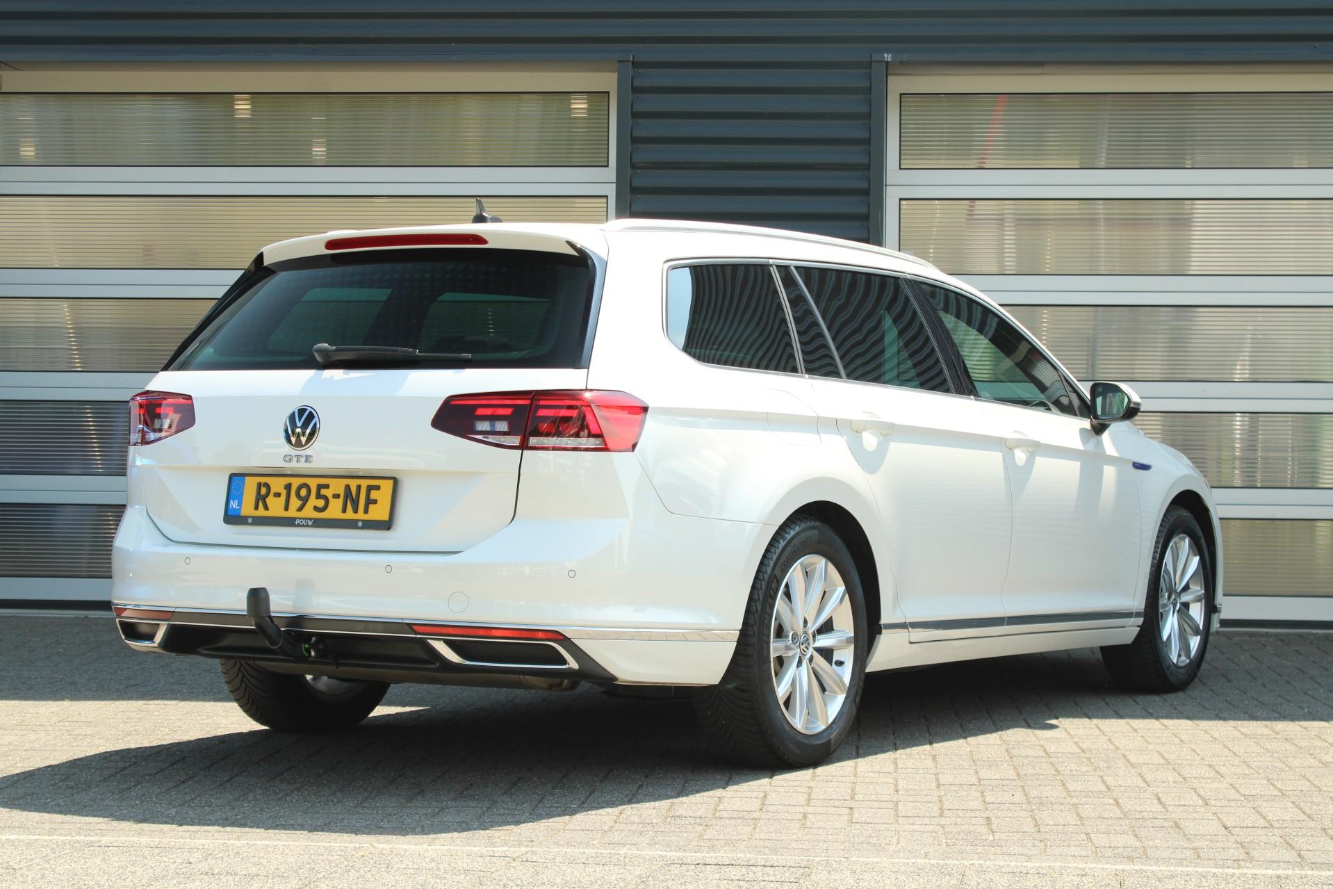 Volkswagen Passat Variant 1.4 TSI 218pk DSG GTE Business - Afbeelding 2
