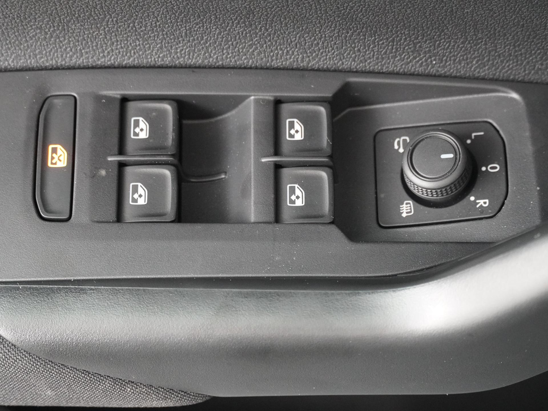 Volkswagen Taigo Life Edition 1.0 70 kW / 95 pk TSI CUV 5 versn. Ha - Afbeelding 4