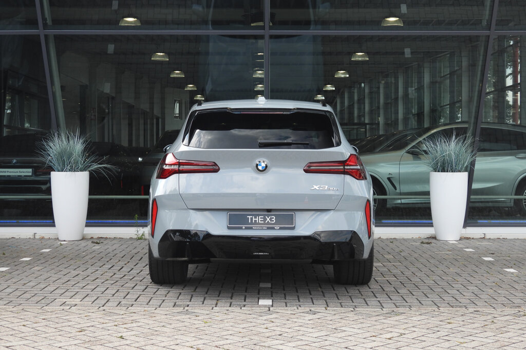 BMW X3 8