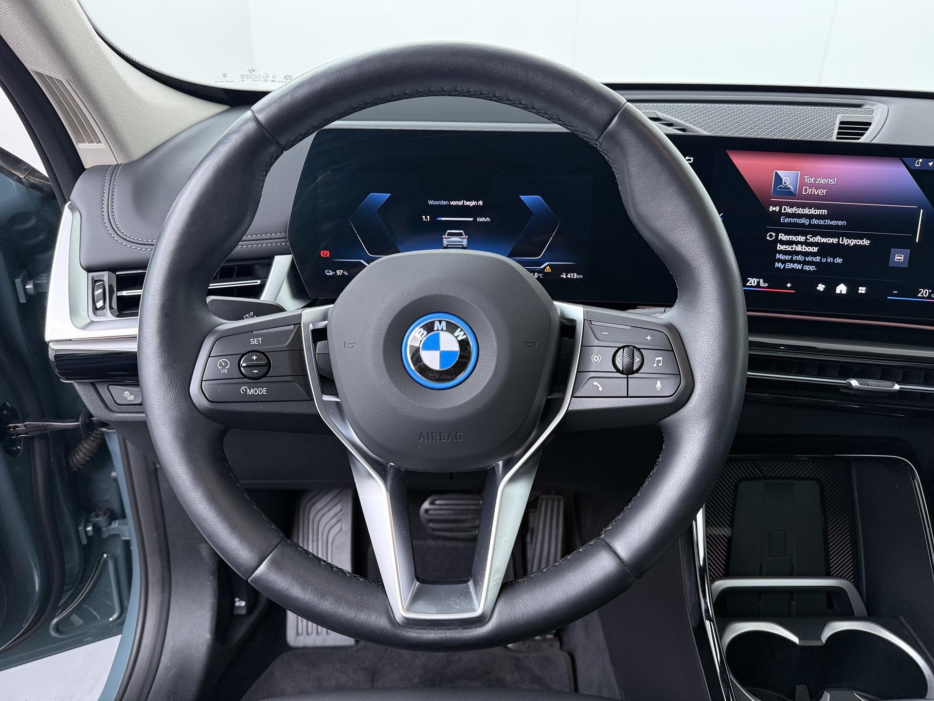 BMW iX1