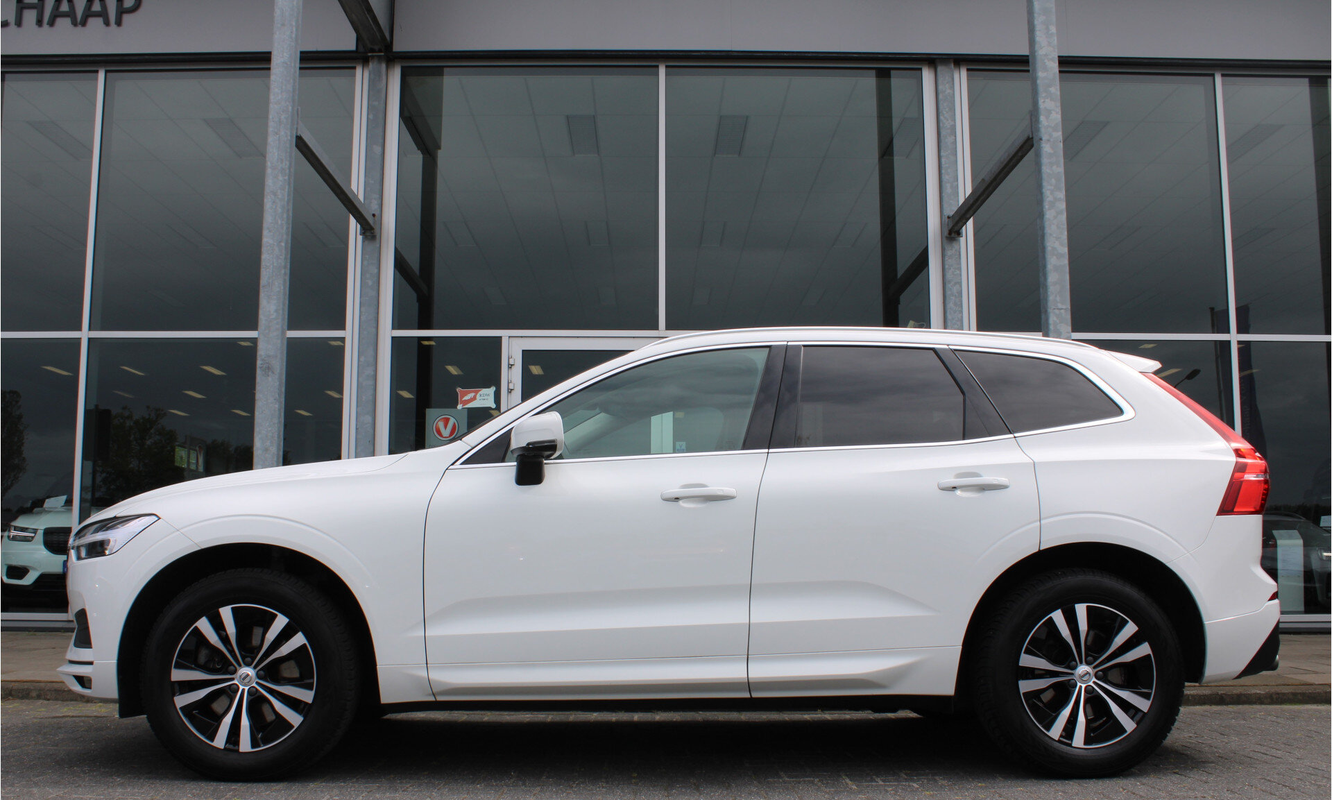 Volvo XC60 B4 198PK Automaat Business Pro - Afbeelding 2