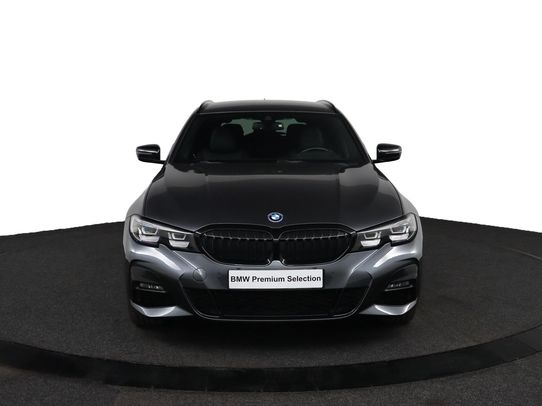 BMW 3 Serie Touring 330e xDrive - Afbeelding 2