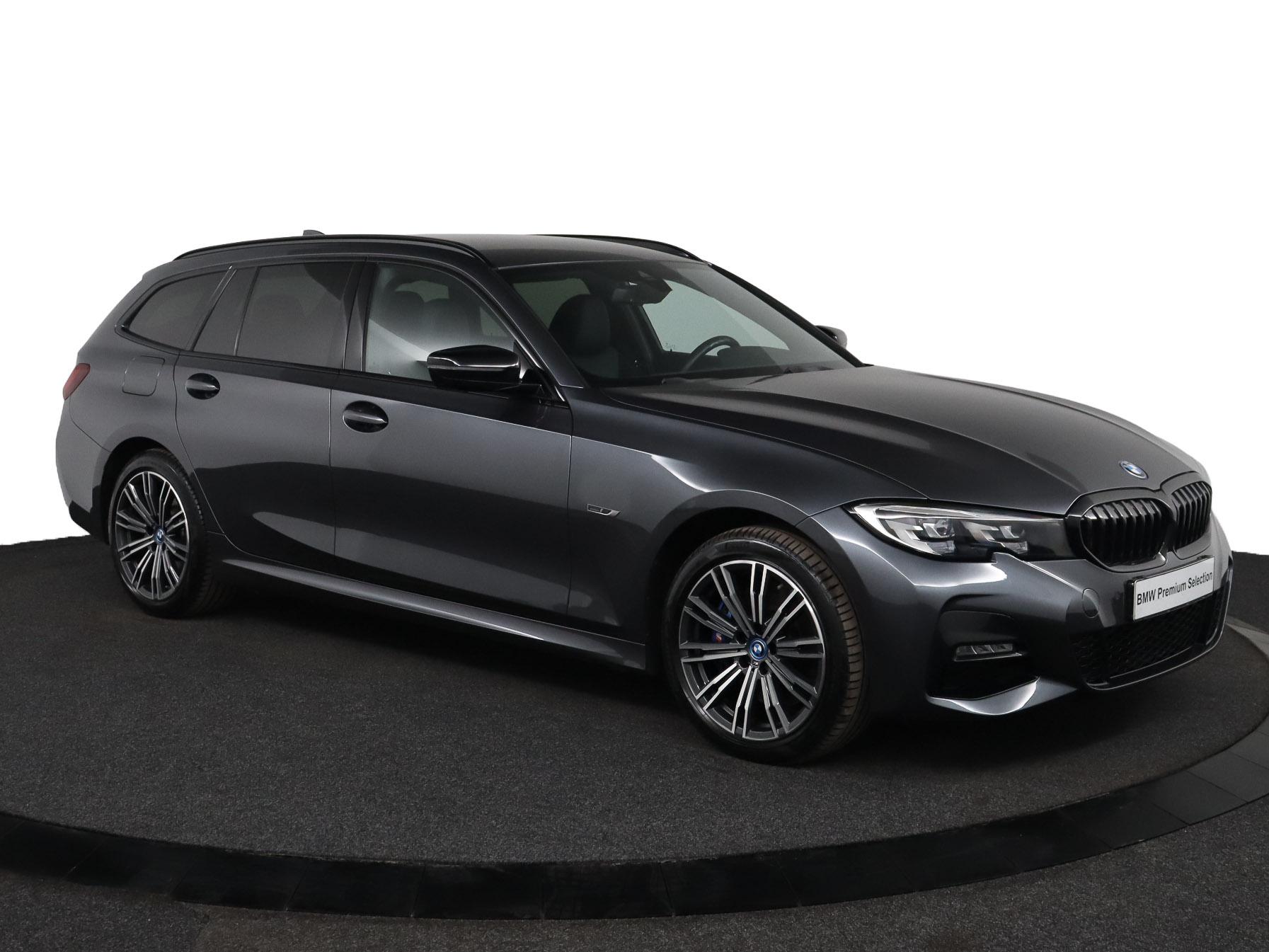 BMW 3 Serie Touring 330e xDrive - Afbeelding 3