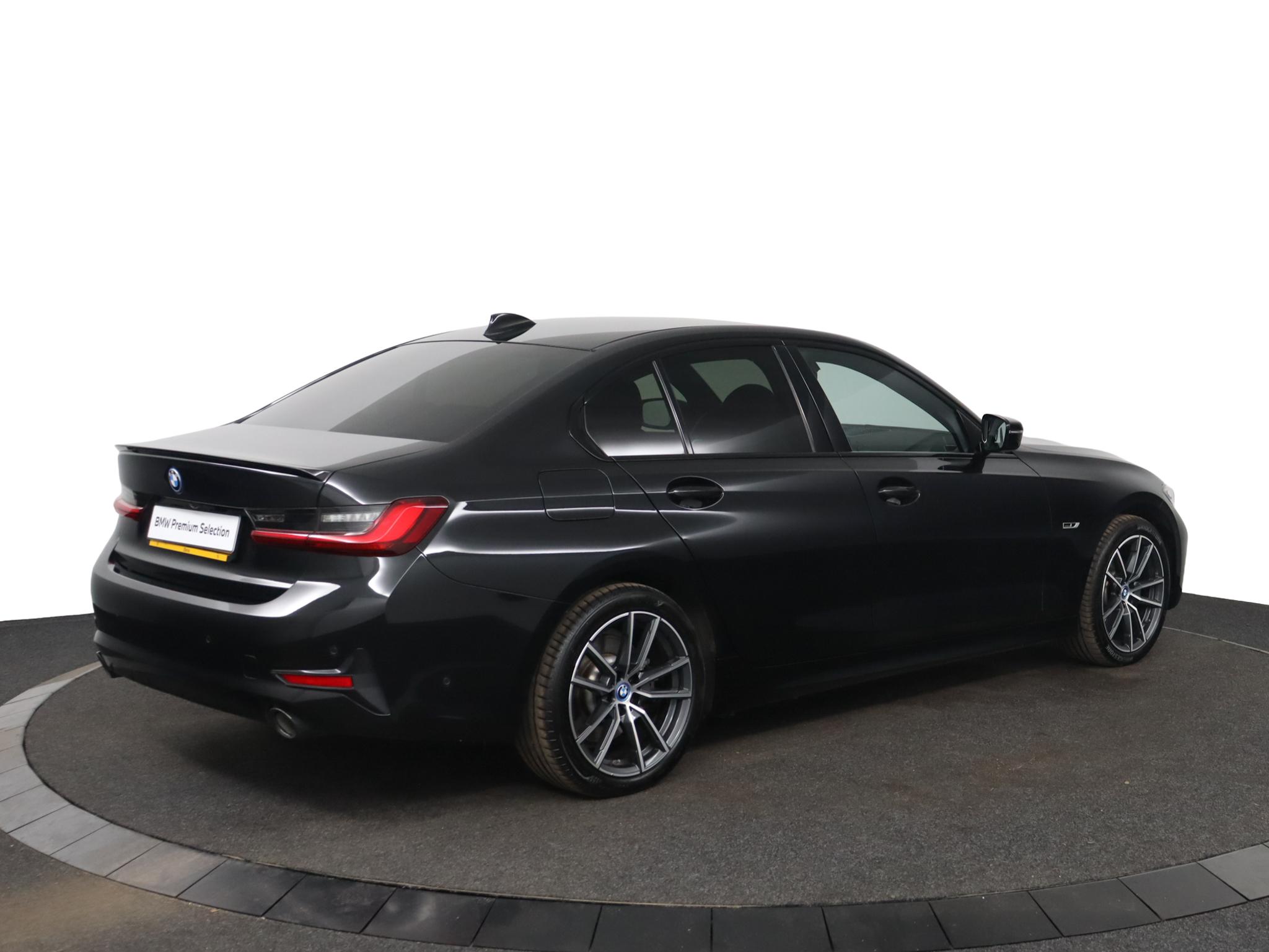 BMW 3-serie 320e Business Edition Plus - Afbeelding 4