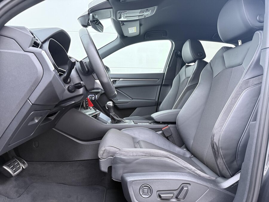 Audi Q3 Sportback 45 TFSIe S-line