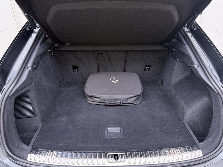 Audi Q3 Sportback 45 TFSIe S-line