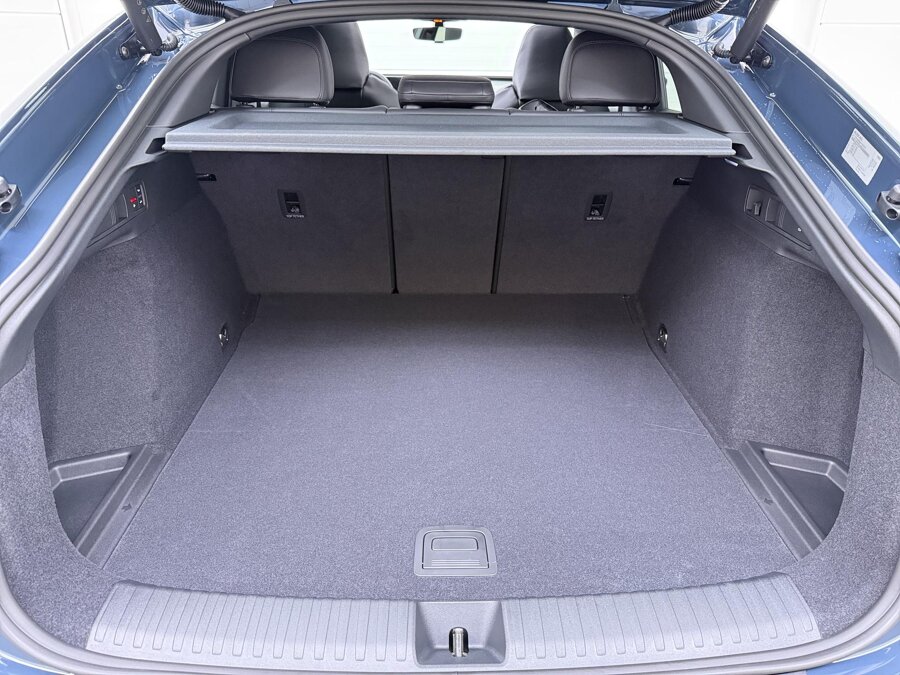Audi Q6 Sportback e-tron S edition performance 100 Kwh 225 kW / 306 PK