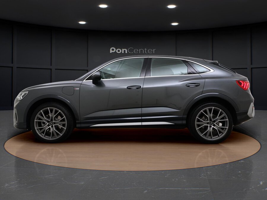 Audi Q3 Sportback 45 TFSIe S-line