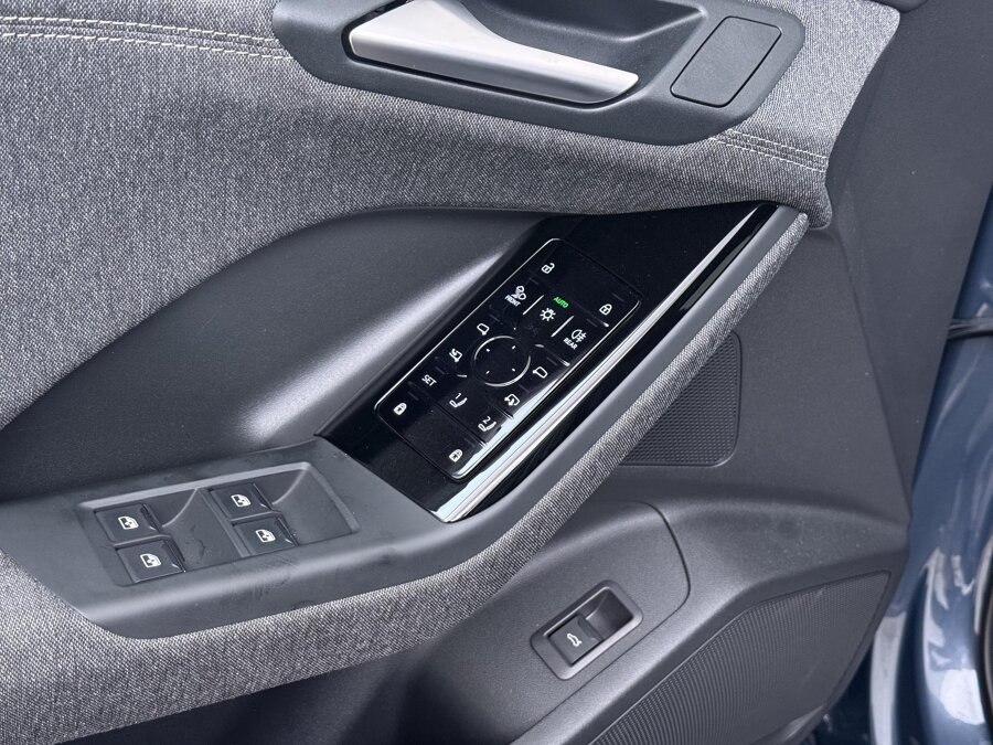 Audi Q6 e-tron S-line 83Kwh 185 kW / 252 PK