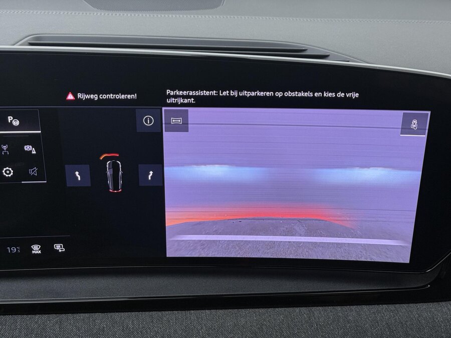 Audi Q6 e-tron S-line 83Kwh 185 kW / 252 PK
