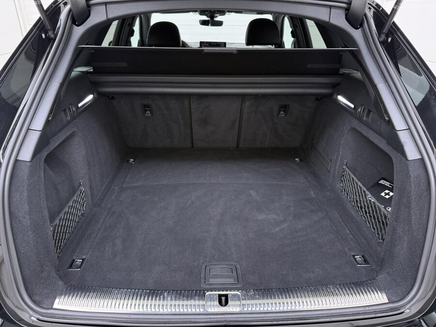 Audi A4 Avant 35 TFSI S-line