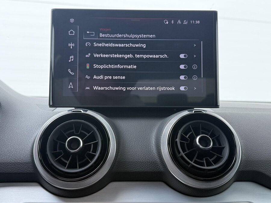 Audi Q2 35 TFSI S-line